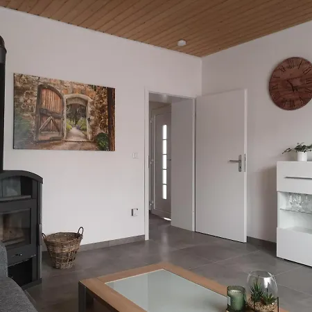 - Arloff Apartment *